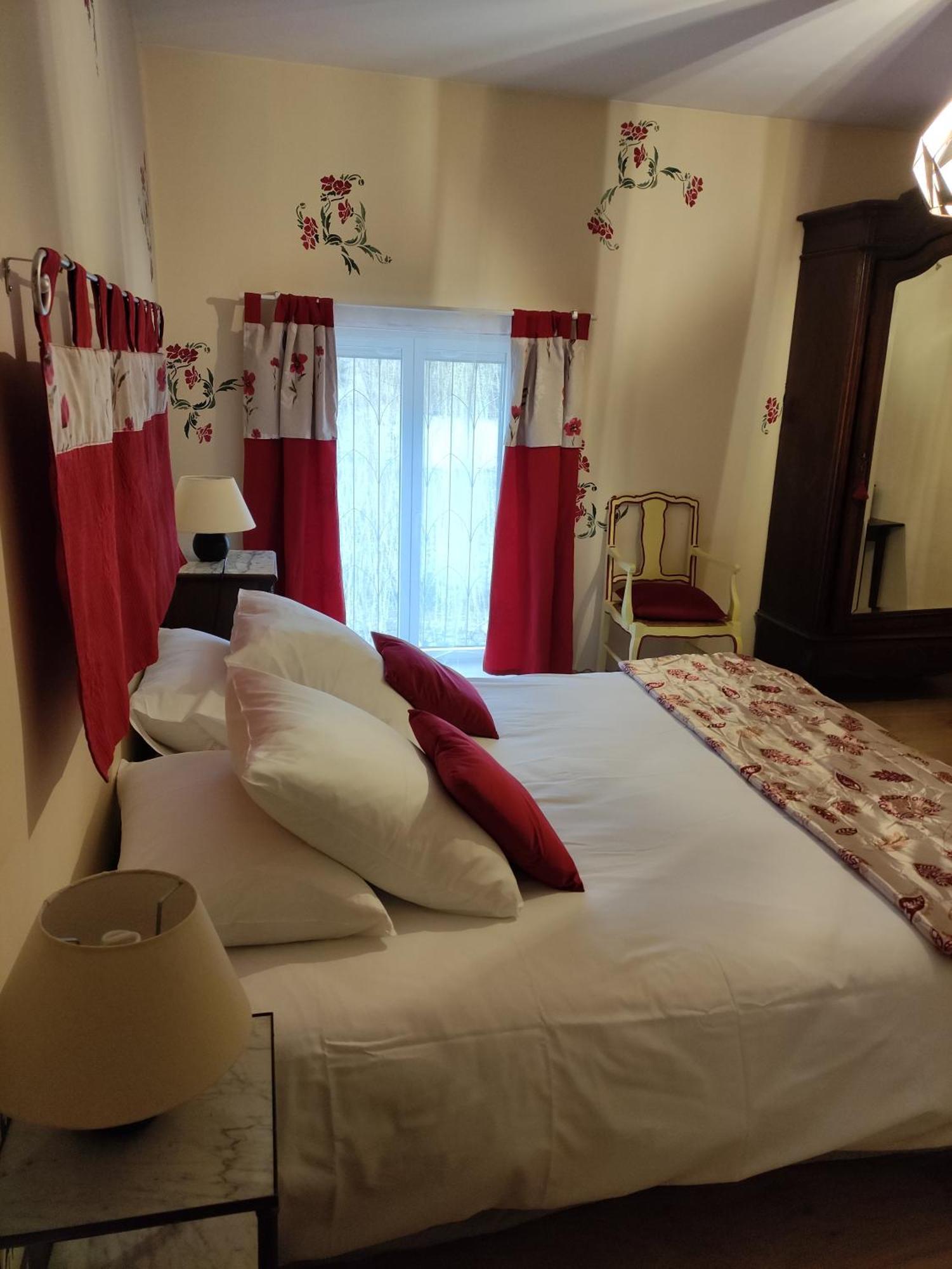 Bleu Bonheur Bed & Breakfast Dennevy Ruang foto